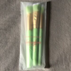 3-pc Mint Green Brush Set Blush Contour Blend